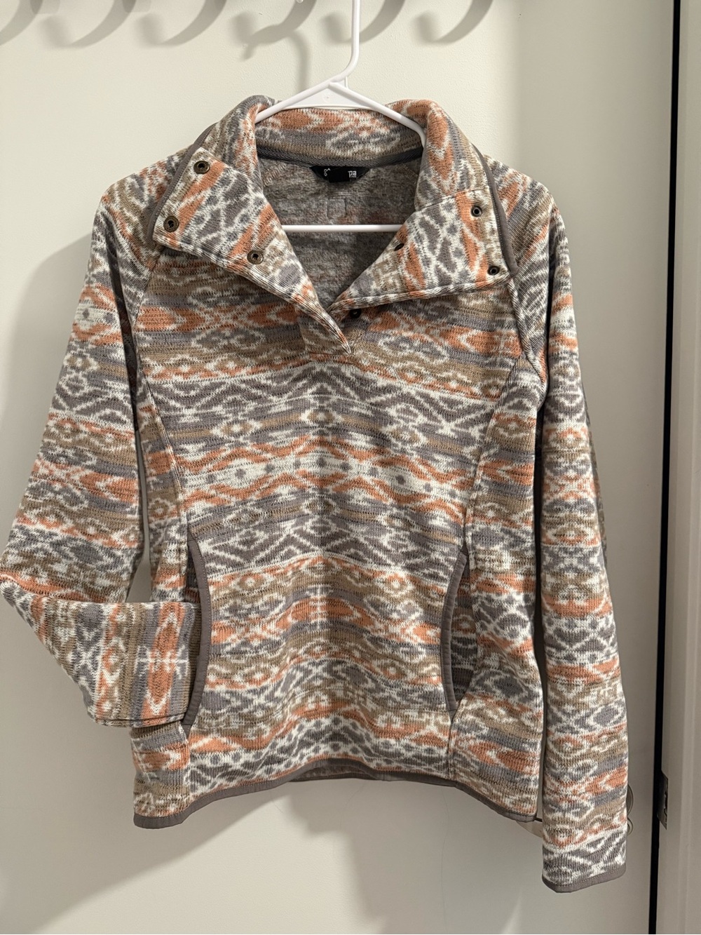 Women's Patterned Cowl Pullover Sweater - Gray & Tan
